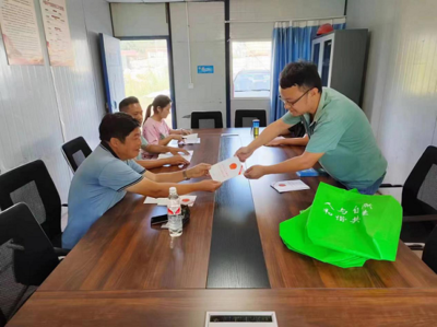 思茅分局以環(huán)保咨詢服務(wù)為支點，全面提升政務(wù)效能，聚力優(yōu)化營商環(huán)境